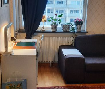 Oxelvägen, Älta - Foto 1