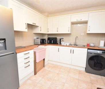 2 bedroom terraced house to rent - Photo 6