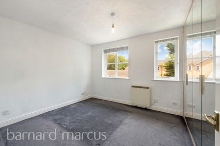 Donald Woods Gardens, Surbiton - Photo 3