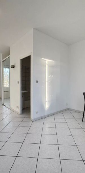 Beaumont 13012 Studio à louer 630 € charges comprises - Photo 1