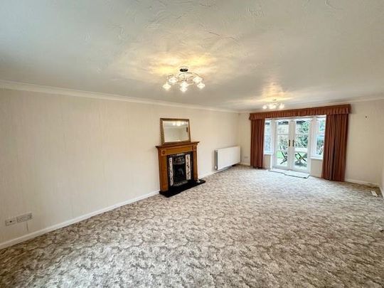 4 bedroom detached house to rent - Photo 1