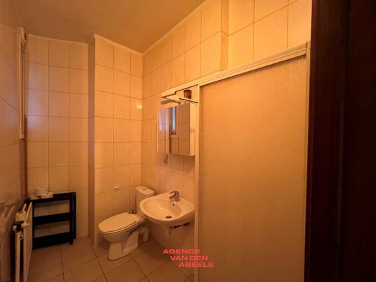 Gelijkvloersappartement vlakbij Sint-Annakwartier - Foto 1