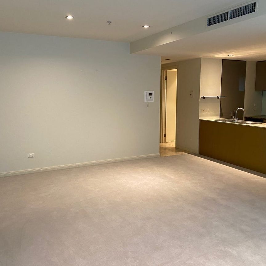 Luxury Living At The Metroplis - Photo 1