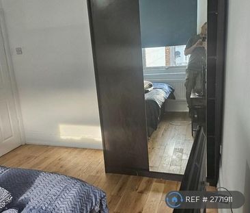 1 bedroom in a house share to rent - Photo 6