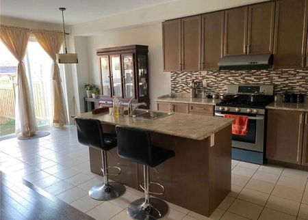 For Lease - 67 Vezna Crescent, Brampton, Ontario - Photo 5