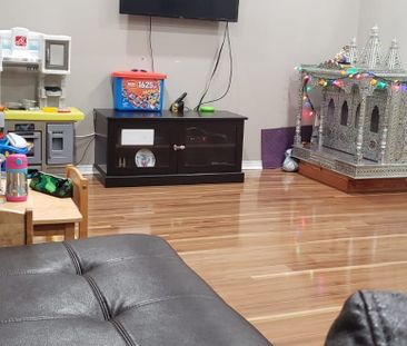 For Lease - 33 Baha Crescent, Brampton, Ontario - Photo 2