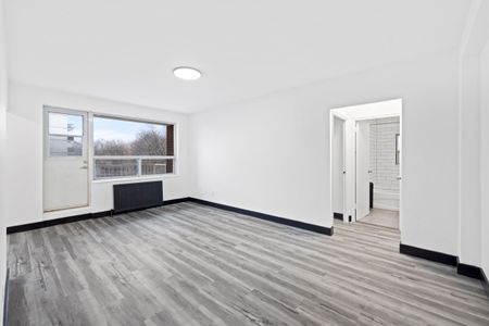 For Lease - 600 Eglinton Avenue Unit# 209, Toronto, Ontario - Photo 5