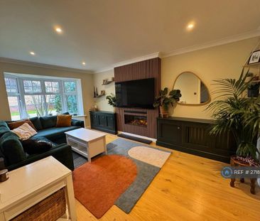 4 bedroom detached house to rent - Photo 1