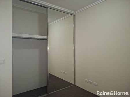 Apartment Available at Roma St Parklands - Photo 2