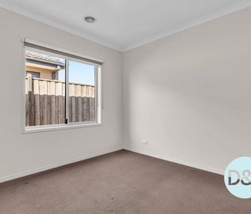 Open-Plan Living in Cranbourne West - Photo 2