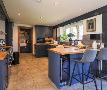 4 bedroom barn conversion to rent - Photo 6