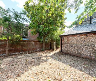 3 bedroom detached house to rent - Photo 1