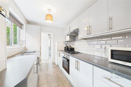 1 bedroom in a house share to rent - Photo 4