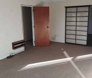 Sunny Private 2 Bedroooms lounge sheds glasshouse - Photo 3