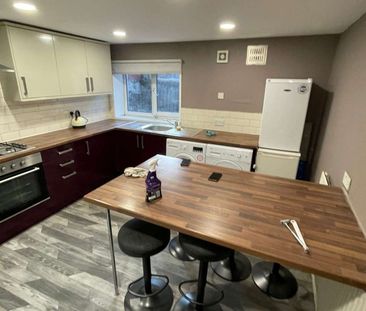 Claremont Avenue Room 6 - Photo 2