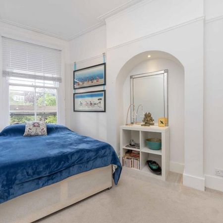 2 bedroom flat to rent - Photo 3