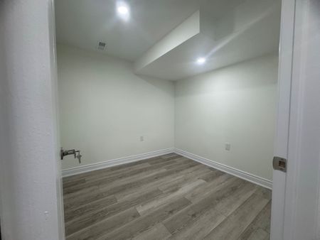 For Lease - 136 Atkins Circle Unit# Basement, Brampton, Ontario - Photo 3