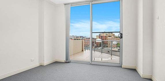Large Four Bedroom Unit - Photo 2