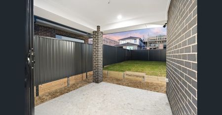 Ultra Modern 5 Bedroom Beauty - Photo 2