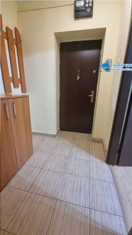 titan | garsoniera f spatioasa | 42mp | metrou | 1984 | balcon AC cada - Fotografie 5