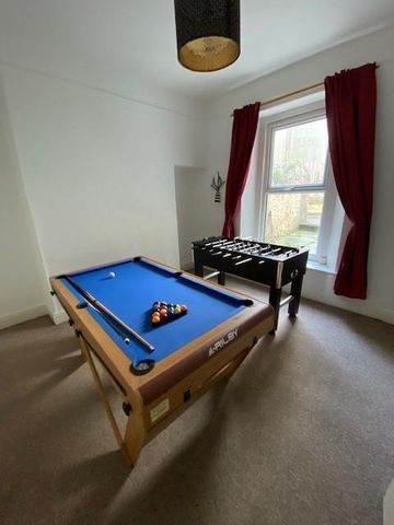 6 bedroom terraced house to rent - Photo 5