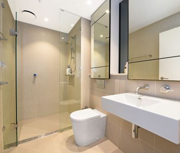 Executive 2 Bedroom Furnished Apartment in "Darling Square" - Photo 1