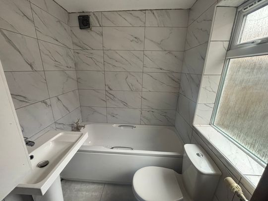 Nicholls Street, Hillfields - Photo 1