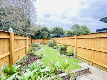 Pebble Drive, Didcot - Photo 2