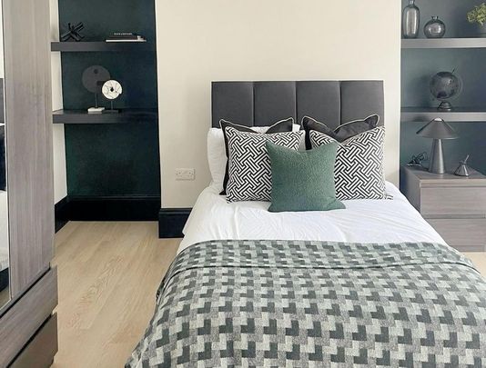 1 bedroom in a house share to rent - Photo 1