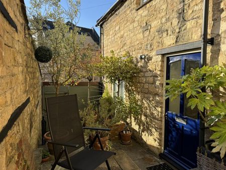 2 bedroom detached house to rent - Photo 4