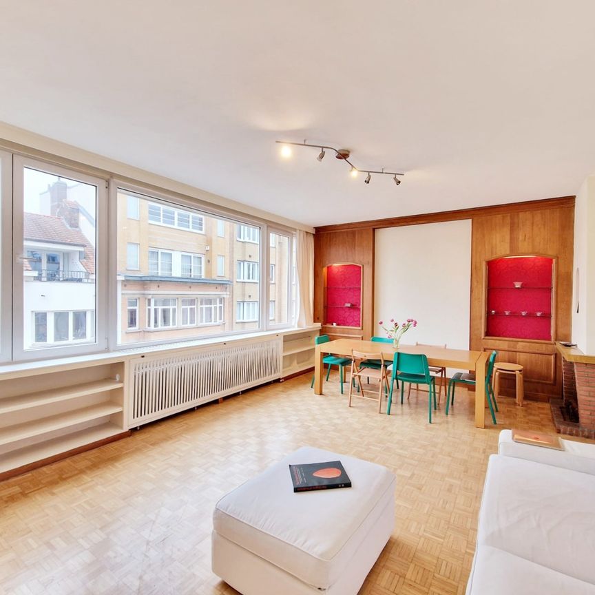 CHATELAIN ! Large 1-bedroom apartment - 4th floor - Photo 1