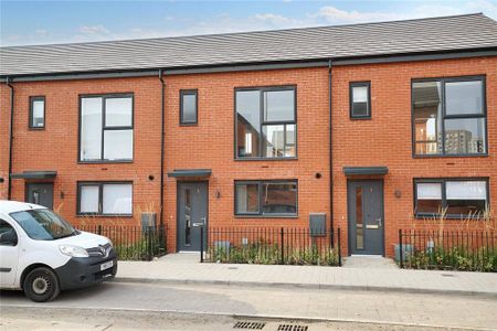3 bedroom terraced house to rent - Photo 4