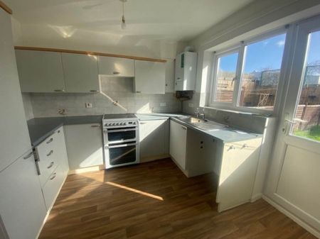 Worle, Weston-super-Mare, North Somerset - Photo 3