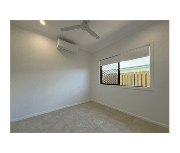 STUNNING 4 BEDROOM NEW BUILD IN BURDELL + SEPARATE MEDIA ROOM! - Photo 3