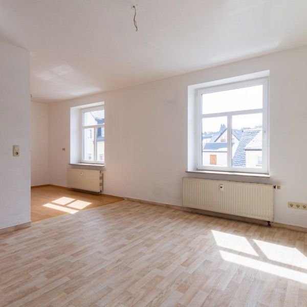 Moderne 2-Raum-Wohnung in schöner Ortslage von Geyer!! - Photo 1