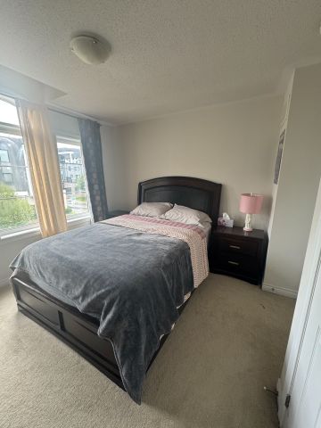 For Lease - 93 HUGUENOT Road, Oakville, Ontario - Photo 4