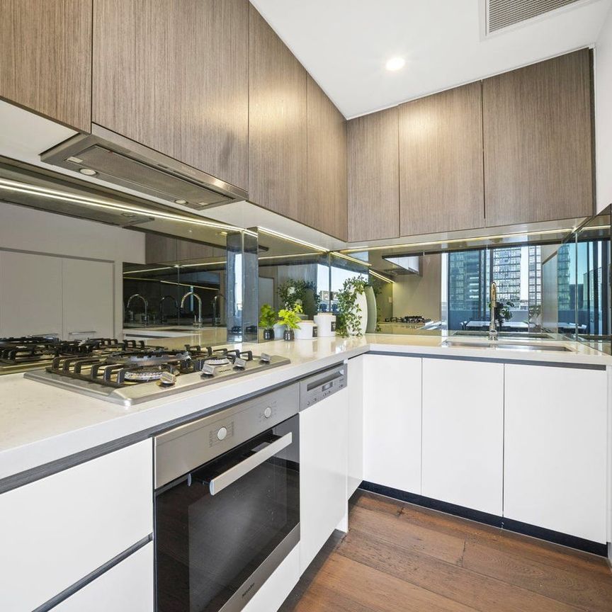 Double Master Bedroom Apartment at Emblem Waterloo - Photo 1