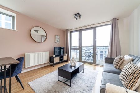 2 bedroom flat to rent - Photo 2