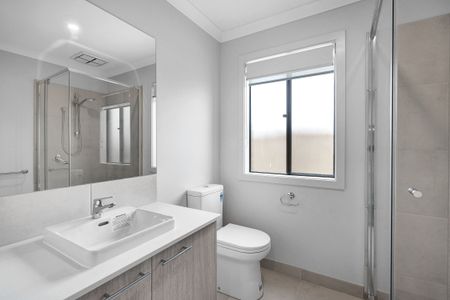 WELCOME HOME - PARKSIDE - Photo 2