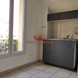 Location Appartement 1 pièce 23m² - Photo 2