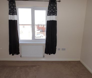 2 bedroom semi-detached house to rent - Photo 5