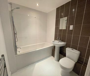 2 bedroom flat to rent - Photo 5