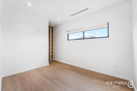 Brand New Family Brick Home ! - Photo 4