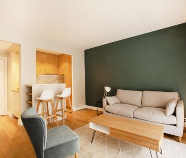 Appartement à louer rue Vineuse, Paris 16ème - Photo 2