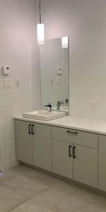 Beau et grand 4 1/2 immeuble 55 ans et + - Photo 3