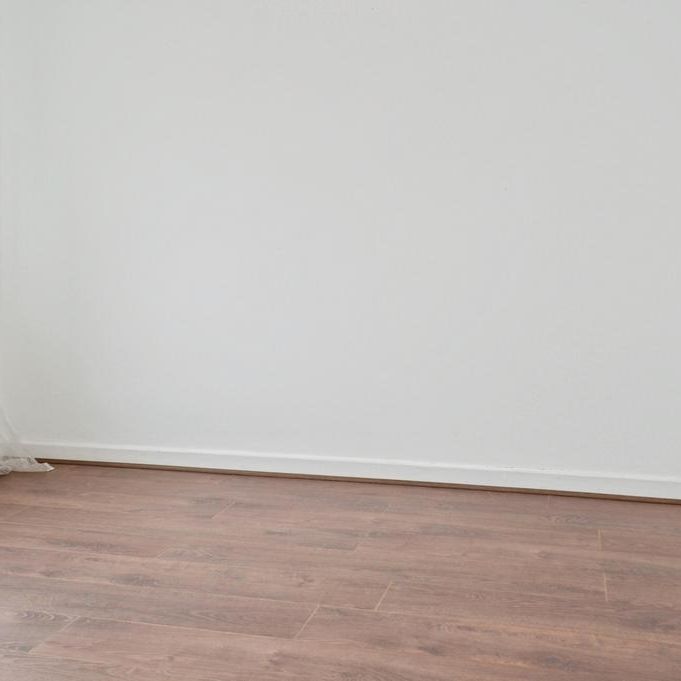 2 bedroom end of terrace house to rent - Photo 1