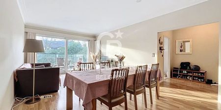 Appartement te huur in Ukkel voor € 1.950 met 3 slaapkamers - Foto 2