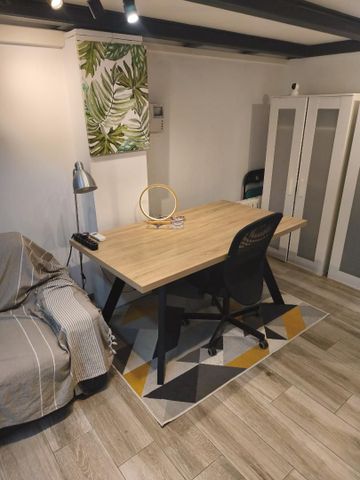 Piso de alquiler en Carrer de Puig I Valls, 1, Sants-Badal - Photo 2