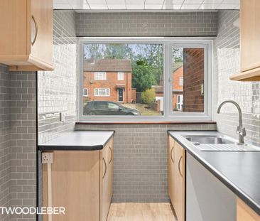 3 bedroom terraced house to rent - Photo 4