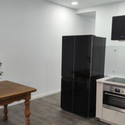 Piso de alquiler en Carrer de Bernardo López García, 26, Carolinas Bajas - Photo 1